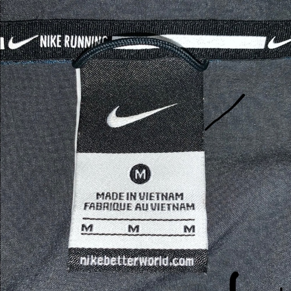 Nike Running Windbreaker - Picture 2 of 3